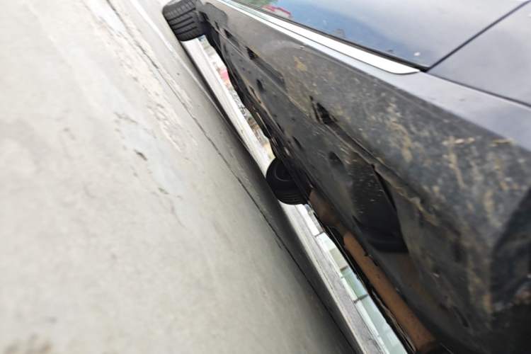 Used Hongqi H7 2018 2.0T Flagship Edition Chassis Front Right