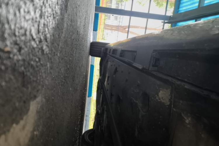 Used Hongqi H7 2018 2.0T Elite Edition Chassis Front Right