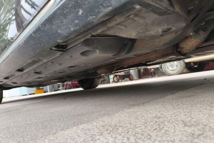 Used Hongqi H7 2018 2.0T Flagship Edition Chassis Front Right
