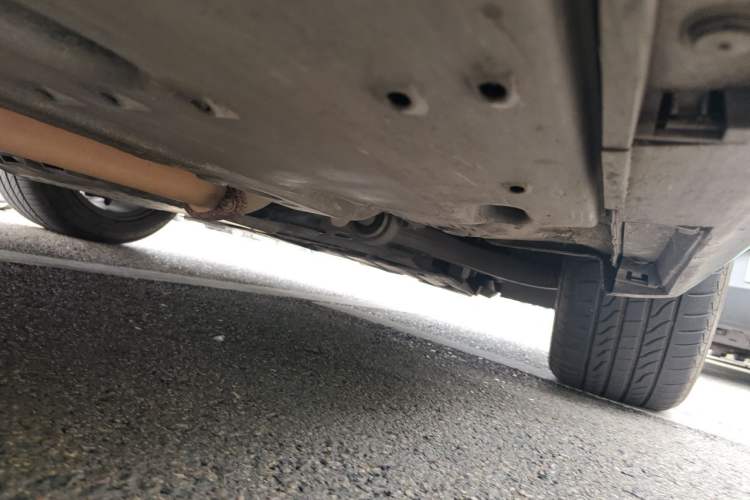 Used Hongqi H7 2018 2.0T Flagship Edition Chassis Front Right