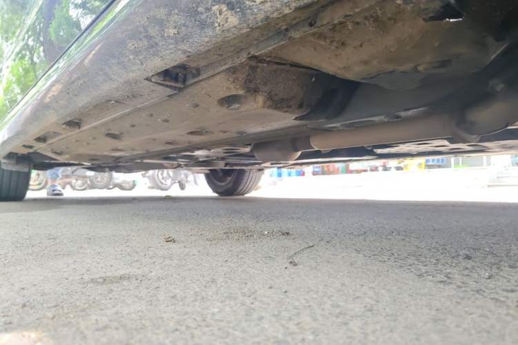 Used Hongqi H7 2018 2.0T Elite Edition Chassis Front Right