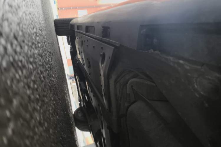 Used Hongqi H7 2018 2.0T Elite Edition Chassis Rear Left