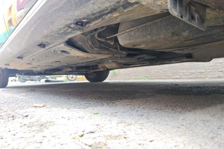 Used Hongqi H7 2018 2.0T Elite Edition Chassis Rear Left