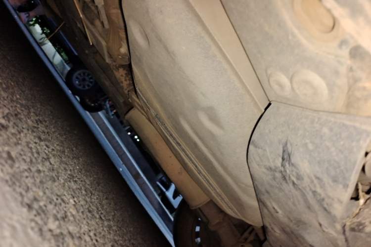 Used Hongqi H7 2018 2.0T Elite Edition Chassis Rear Left