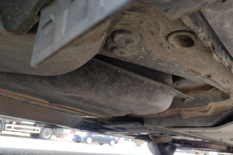 Used Hongqi H7 2018 2.0T Elite Edition Chassis Rear Right