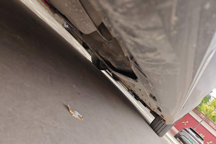 Used Hongqi H7 2018 2.0T Flagship Edition Chassis Rear Right