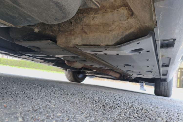 Used Hongqi H7 2018 2.0T Elite Edition Chassis Rear Right