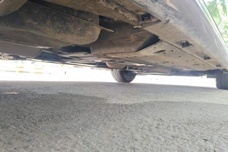 Used Hongqi H7 2018 2.0T Elite Edition Chassis Rear Right