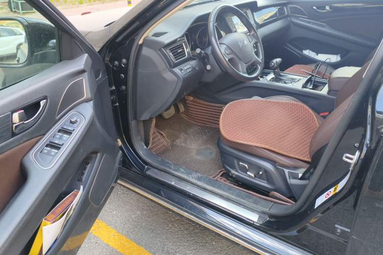 Used Hongqi H7 2018 2.0T Elite Edition Driver Seat