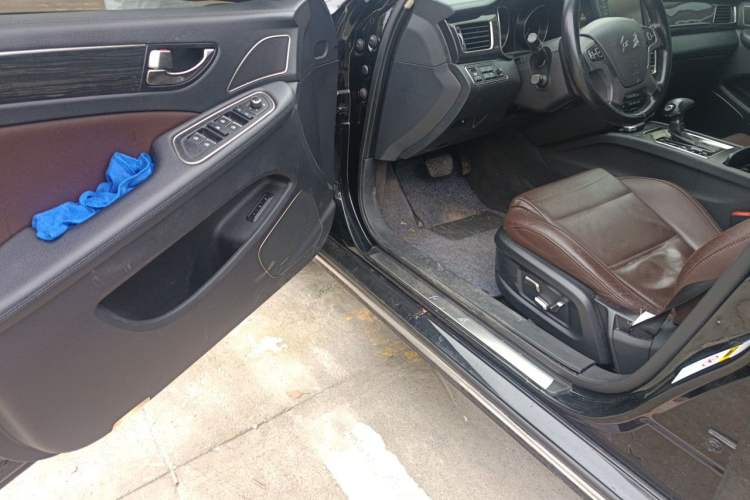Used Hongqi H7 2018 2.0T Elite Edition Driver Seat