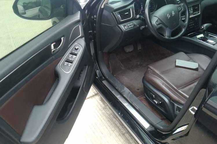 Used Hongqi H7 2018 2.0T Elite Edition Driver Seat