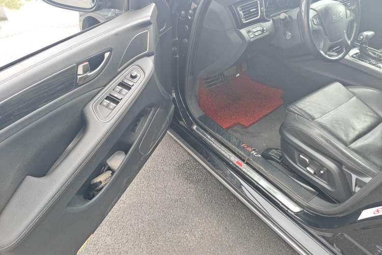 Used Hongqi H7 2018 2.0T 60th Anniversary Edition Driver Seat