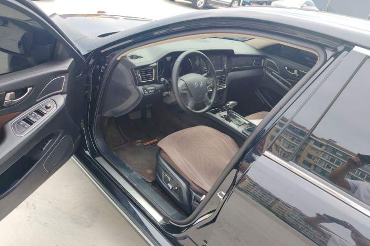 Used Hongqi H7  Driver Seat