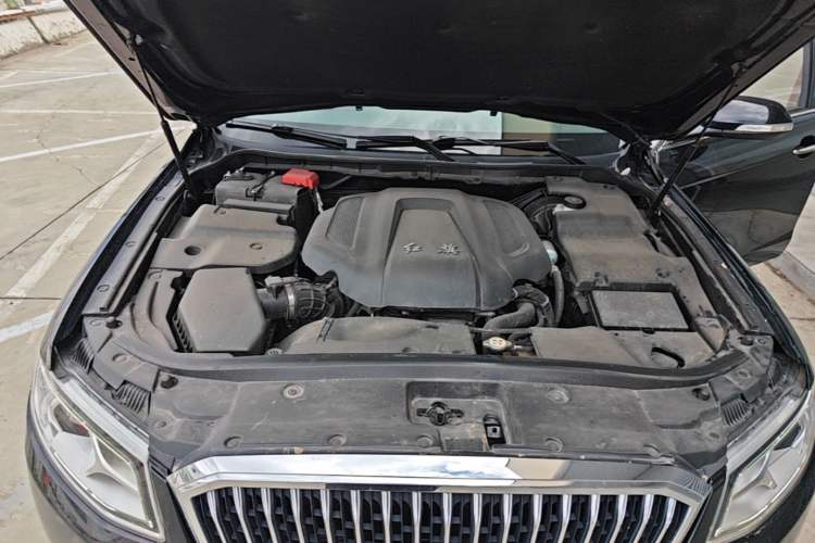 Used Hongqi H7 2018 2.0T Flagship Edition Engine Bay