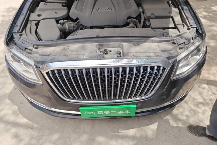 Used Hongqi H7 2018 2.0T Flagship Edition Engine Bay