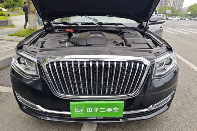 Used Hongqi H7 2018 2.0T Flagship Edition Engine Bay
