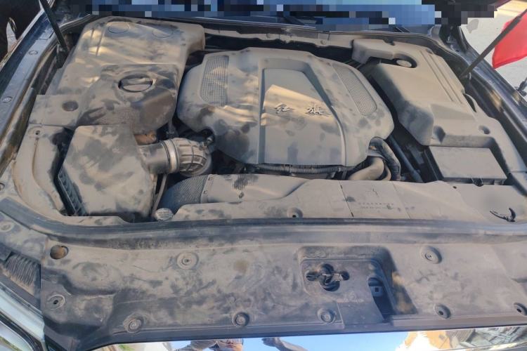 Used Hongqi H7  Engine Bay
