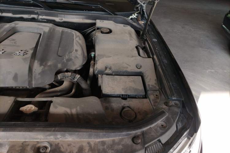 Used Hongqi H7 2018 2.0T Flagship Edition Engine Bay Left