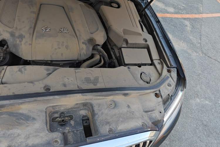 Used Hongqi H7  Engine Bay Left