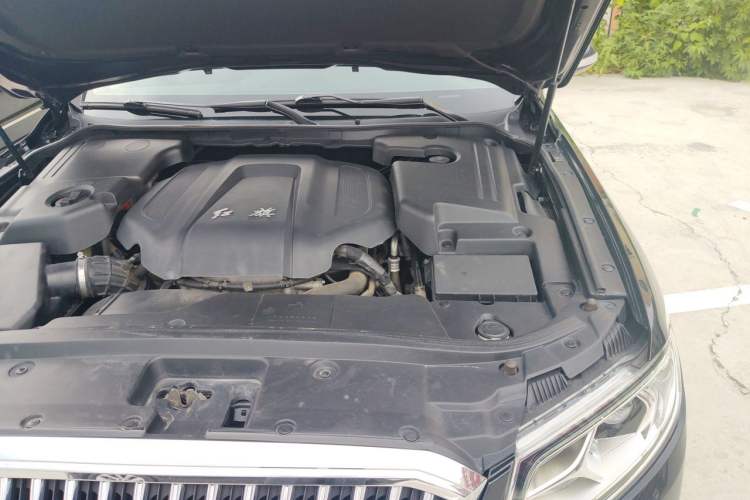 Used Hongqi H7  Engine Bay Left
