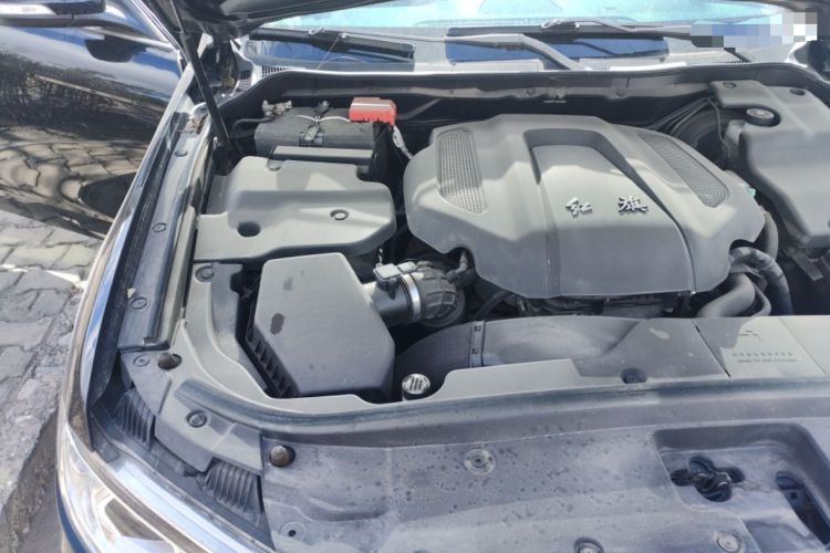Used Hongqi H7 2018 2.0T Elite Edition Engine Bay Right