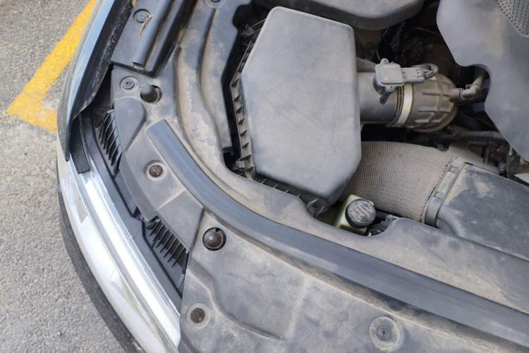 Used Hongqi H7 2018 2.0T Elite Edition Engine Bay Right