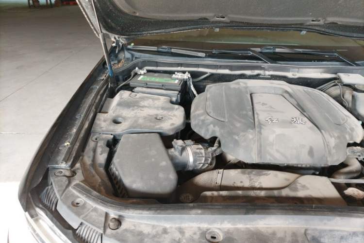 Used Hongqi H7 2018 2.0T Flagship Edition Engine Bay Right