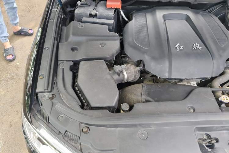 Used Hongqi H7 2018 2.0T Elite Edition Engine Bay Right