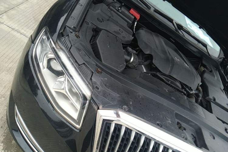 Used Hongqi H7 2018 2.0T Elite Edition Engine Bay Right