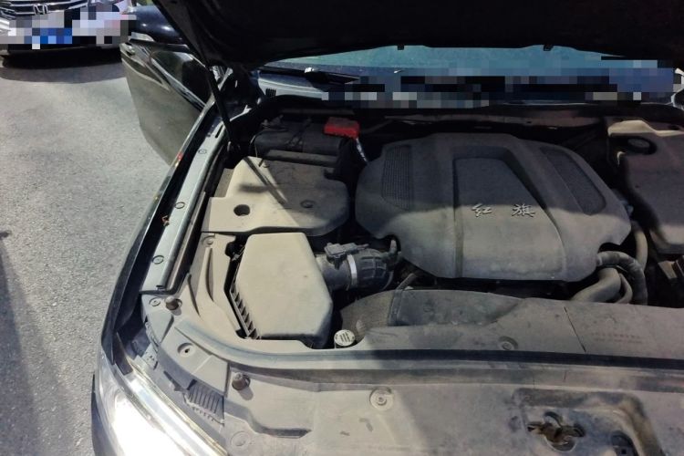 Used Hongqi H7 2018 2.0T Elite Edition Engine Bay Right