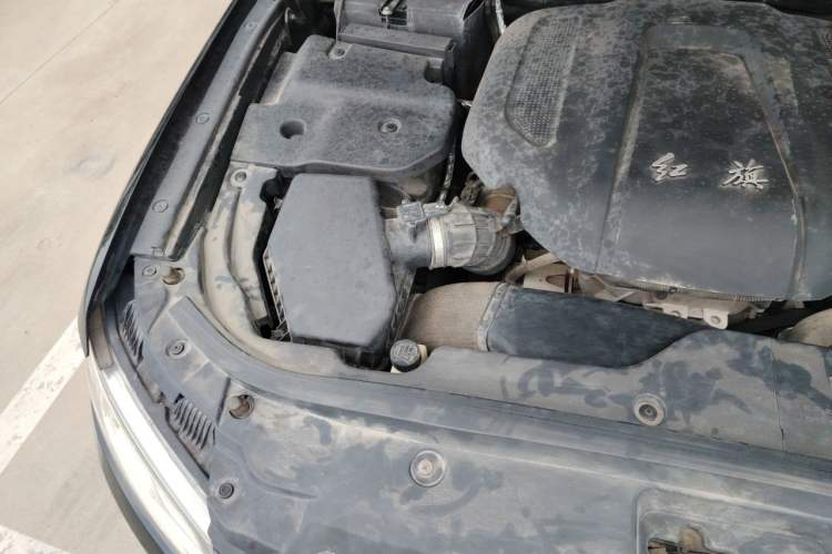 Used Hongqi H7 2018 2.0T Elite Edition Engine Bay Right