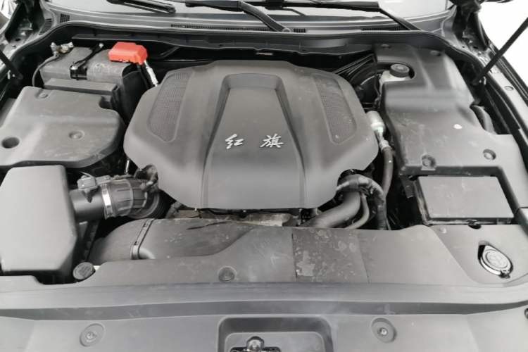 Used Hongqi H7 2018 2.0T Flagship Edition Engine Bay