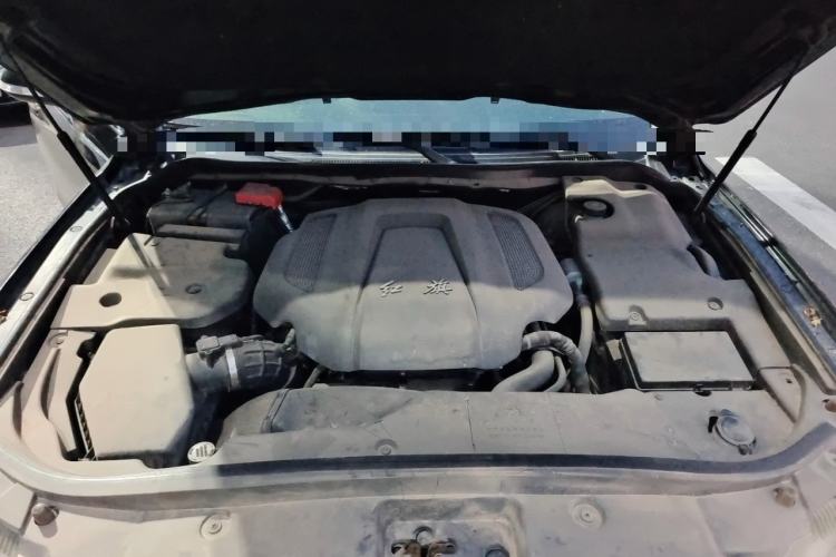 Used Hongqi H7 2018 2.0T Elite Edition Engine Bay