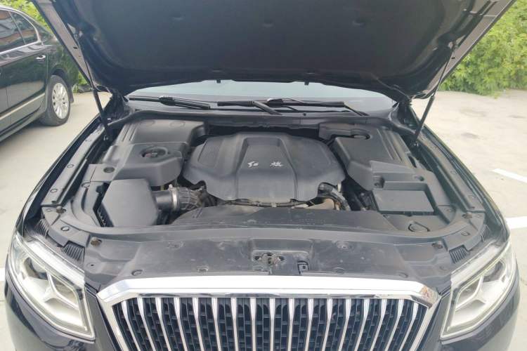 Used Hongqi H7  Engine Bay