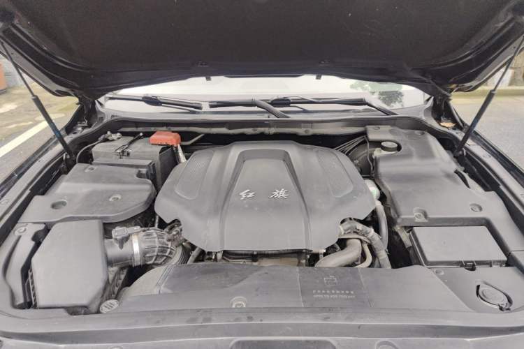 Used Hongqi H7 2018 2.0T Elite Edition Engine Bay