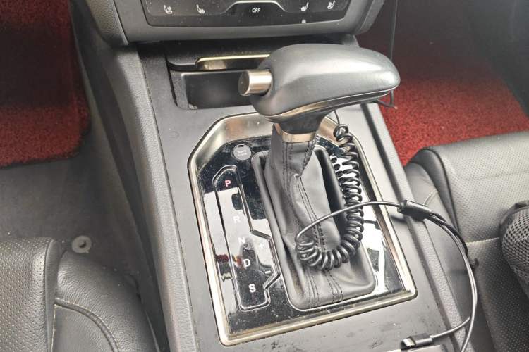 Used Hongqi H7 2018 2.0T 60th Anniversary Edition Gear Lever