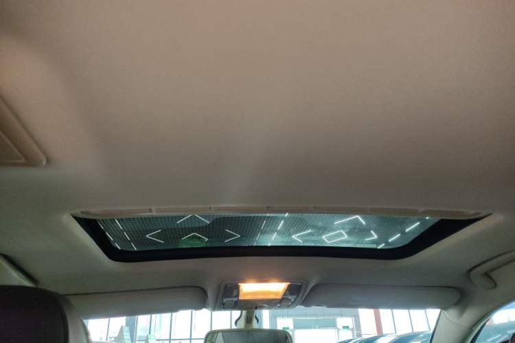 Used Hongqi H7 2018 2.0T Elite Edition Headliner