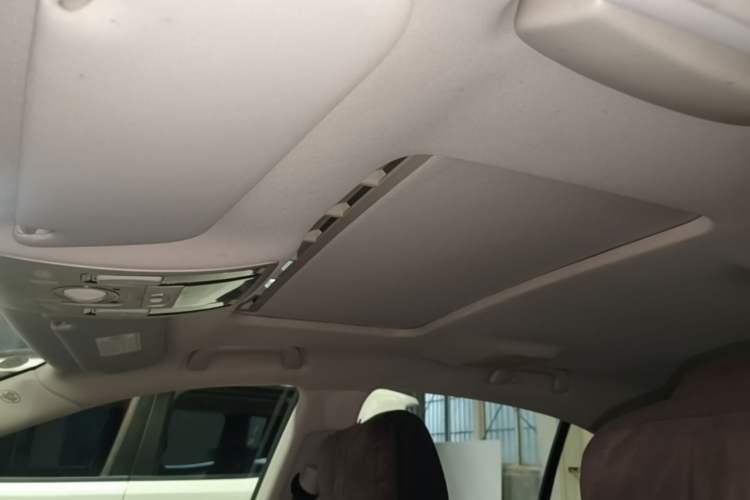 Used Hongqi H7 2018 1.8T Comfort Edition Headliner