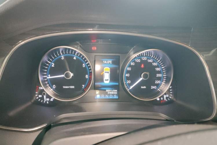 Used Hongqi H7 2018 2.0T Elite Edition Instrument Cluster