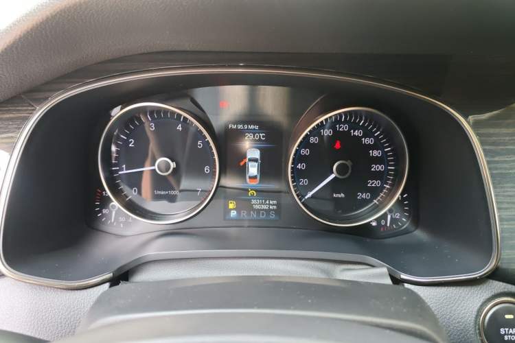 Used Hongqi H7 2018 2.0T Elite Edition Instrument Cluster