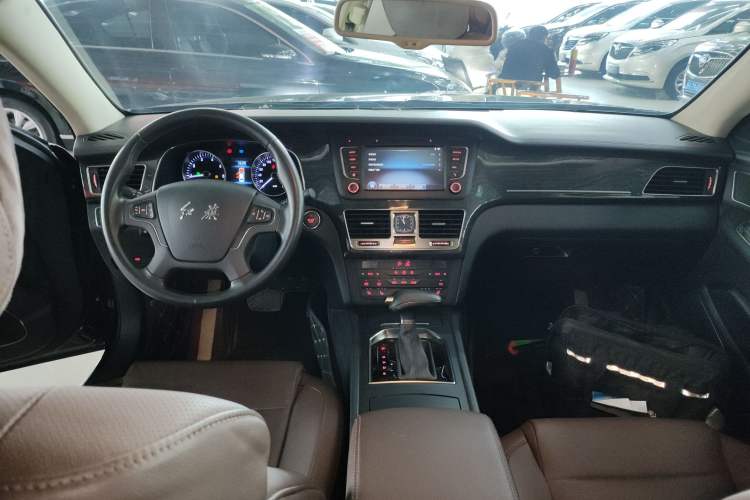 Used Hongqi H7 2018 2.0T Elite Edition Interior 2