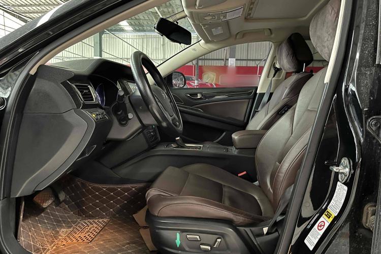 Used Hongqi H7 2018 2.0T Elite Edition Interior 4