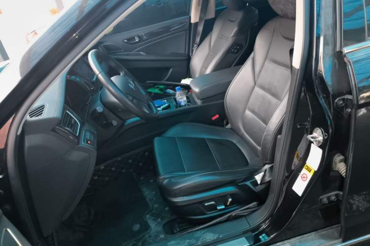 Used Hongqi H7 2018 2.0T Elite Edition Left Front Seat