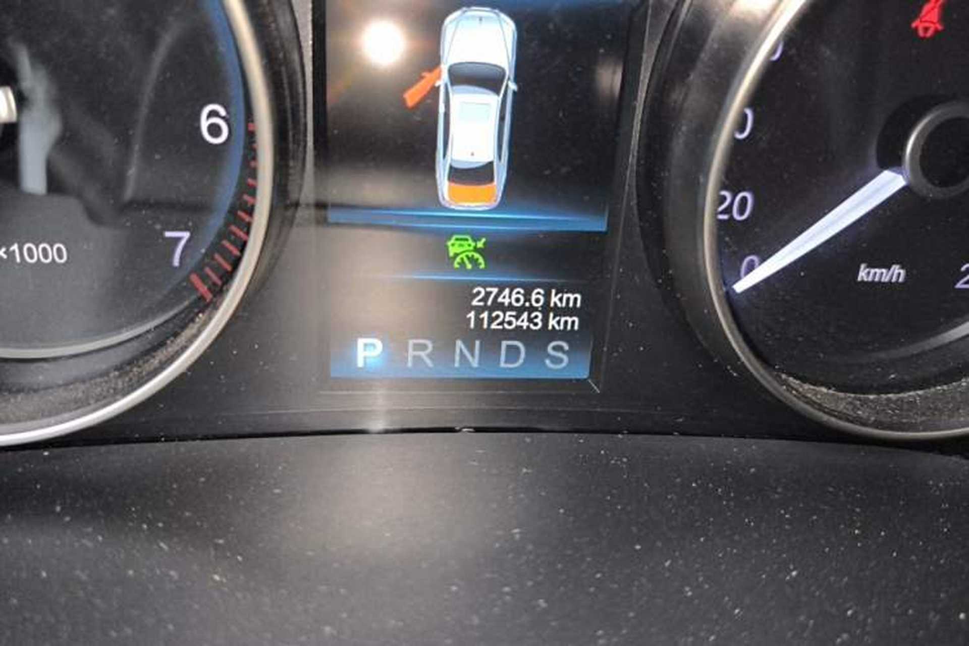 Used Hongqi H7 2018 2.0T 60th Anniversary Edition Odometer Close Up