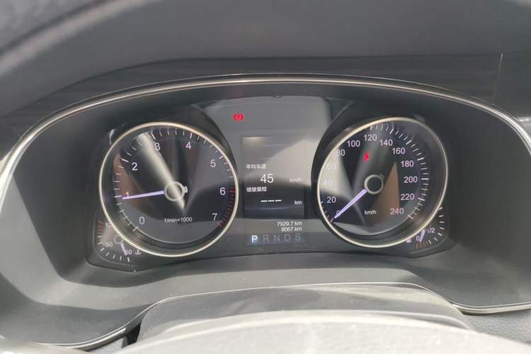 Used Hongqi H7 2018 1.8T Comfort Edition Odometer Close Up