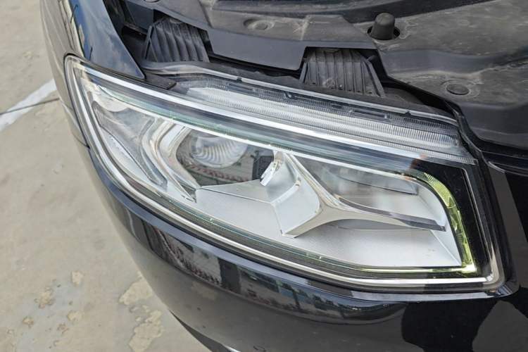 Used Hongqi H7 2018 2.0T Flagship Edition Right Front Headlight