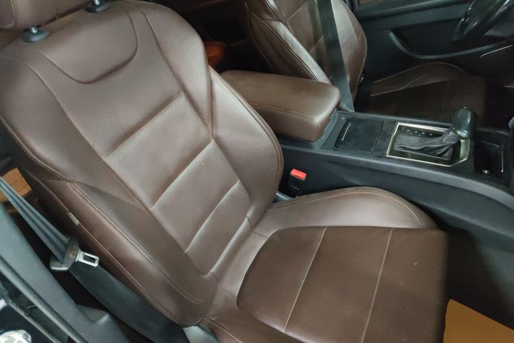 Used Hongqi H7 2018 2.0T Elite Edition Right Front Seat