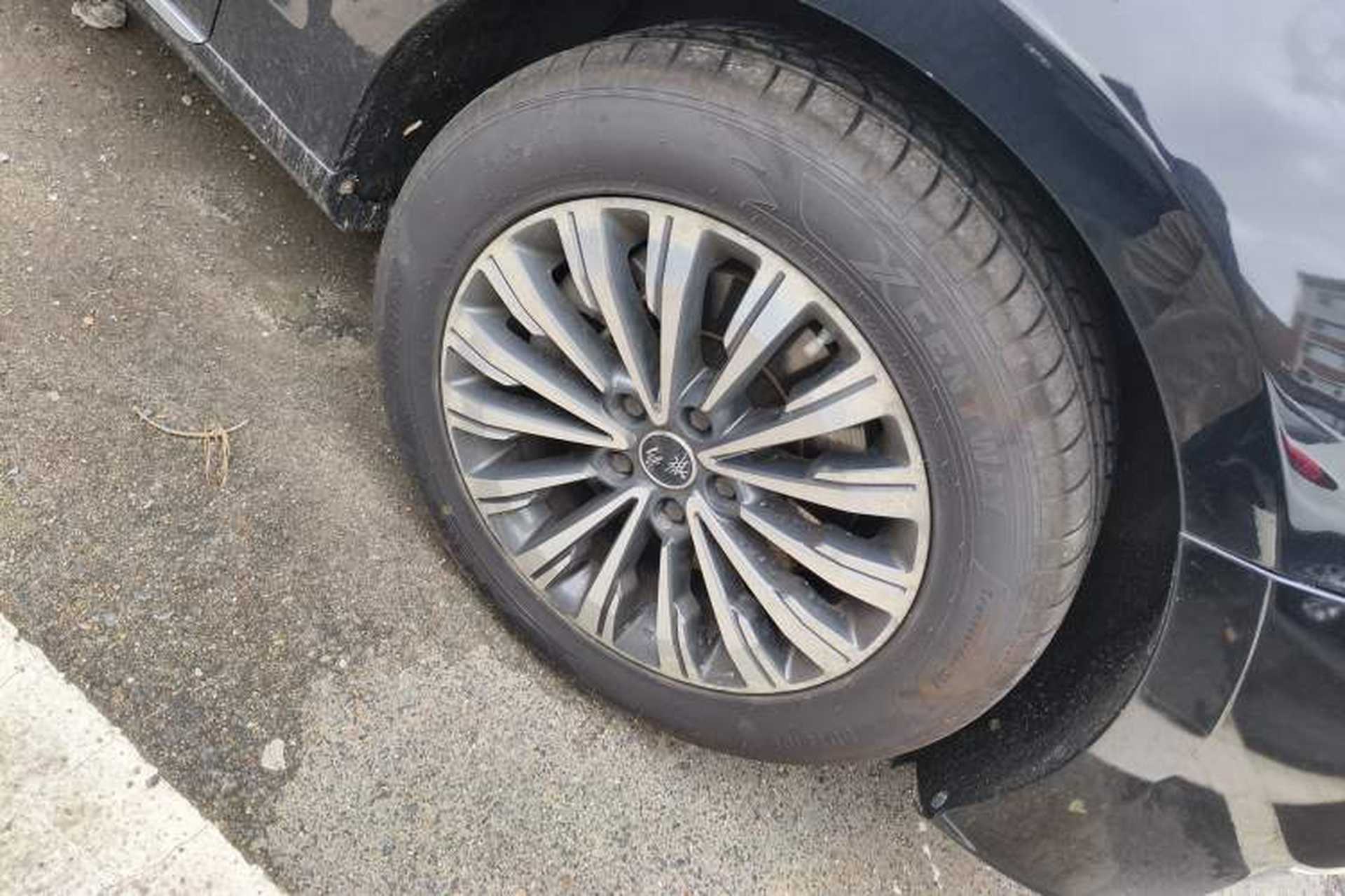Used Hongqi H7 2018 2.0T Elite Edition Right Front Wheel Hub