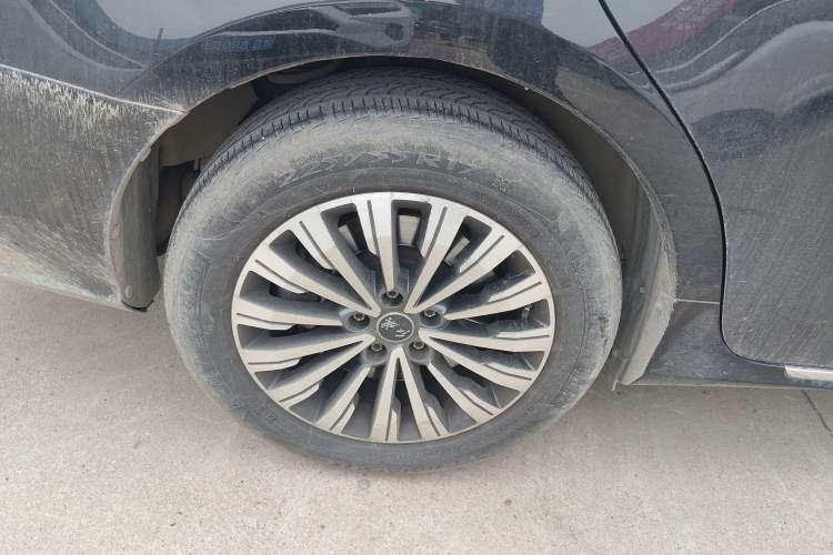 Used Hongqi H7 2018 2.0T Flagship Edition Right Rear Wheel Hub
