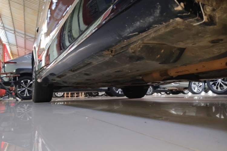 Used Hongqi H7 2018 2.0T Elite Edition Right Side Sill